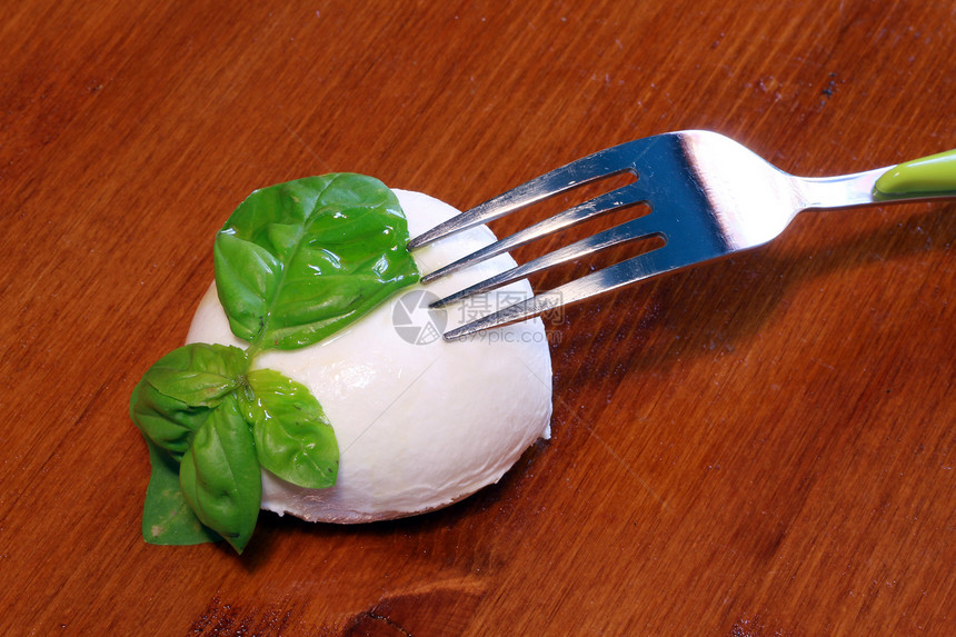 含有西红柿的马午餐营养蔬菜烹饪绿色红色白色健康食物图片