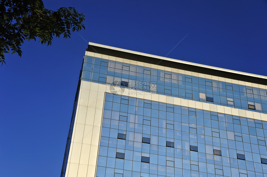 办公区块窗户线条玻璃商业平行线建筑水平天空城市蓝色图片