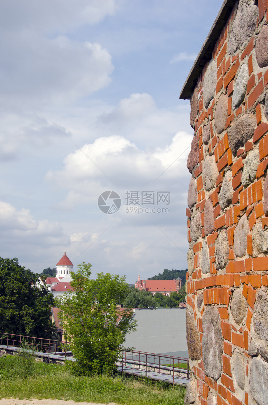 立陶宛首都维尔纽斯老城房子城市艺术遗产全景建筑学建筑天空地形旅行图片