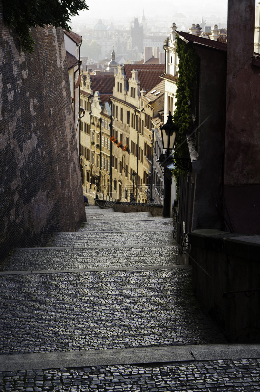 布拉格的旧欧洲楼梯道图片