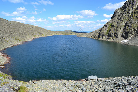 图朱科斯基湖山脉海岸线岩石海岸高清图片