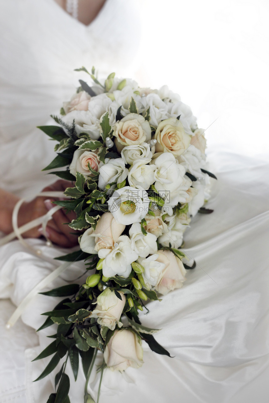 婚礼花束婚姻花朵玫瑰白色女性新娘家庭女士磁带传统图片