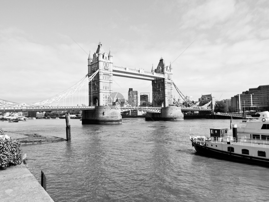 伦敦塔桥王国英语图片