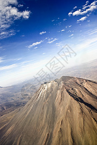 火山山脉风口浪尖天空旅行高清图片