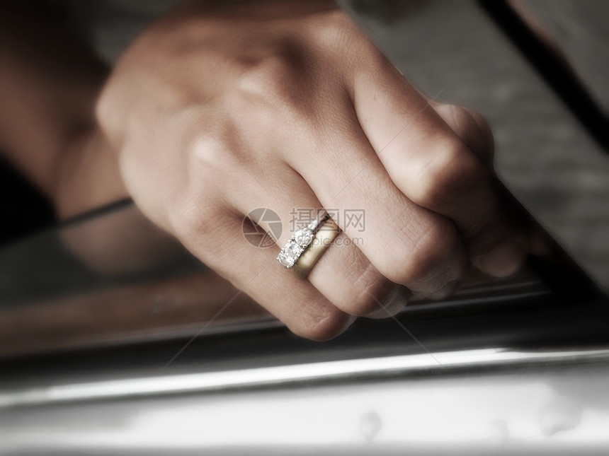 结婚戒指窗户金子妻子婚礼已婚手指图片