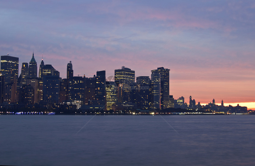黎明关爱纽约市天线图片