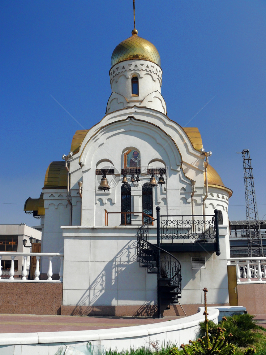 神之母亲的圣杯城市宗教天空建筑学纪念碑建筑文化圆顶金子季节图片