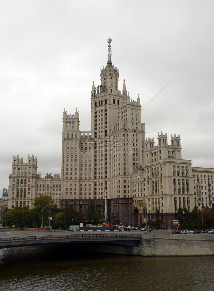 莫斯科银行的天台官僚国家摩天大楼景观中心大都市建筑地标旅行首都天气图片