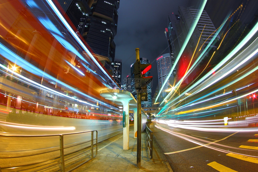 在城市的市中心贩卖 东部珍珠 香港香港交通摩天大楼景观中心蓝色建筑运动运输高峰街道图片