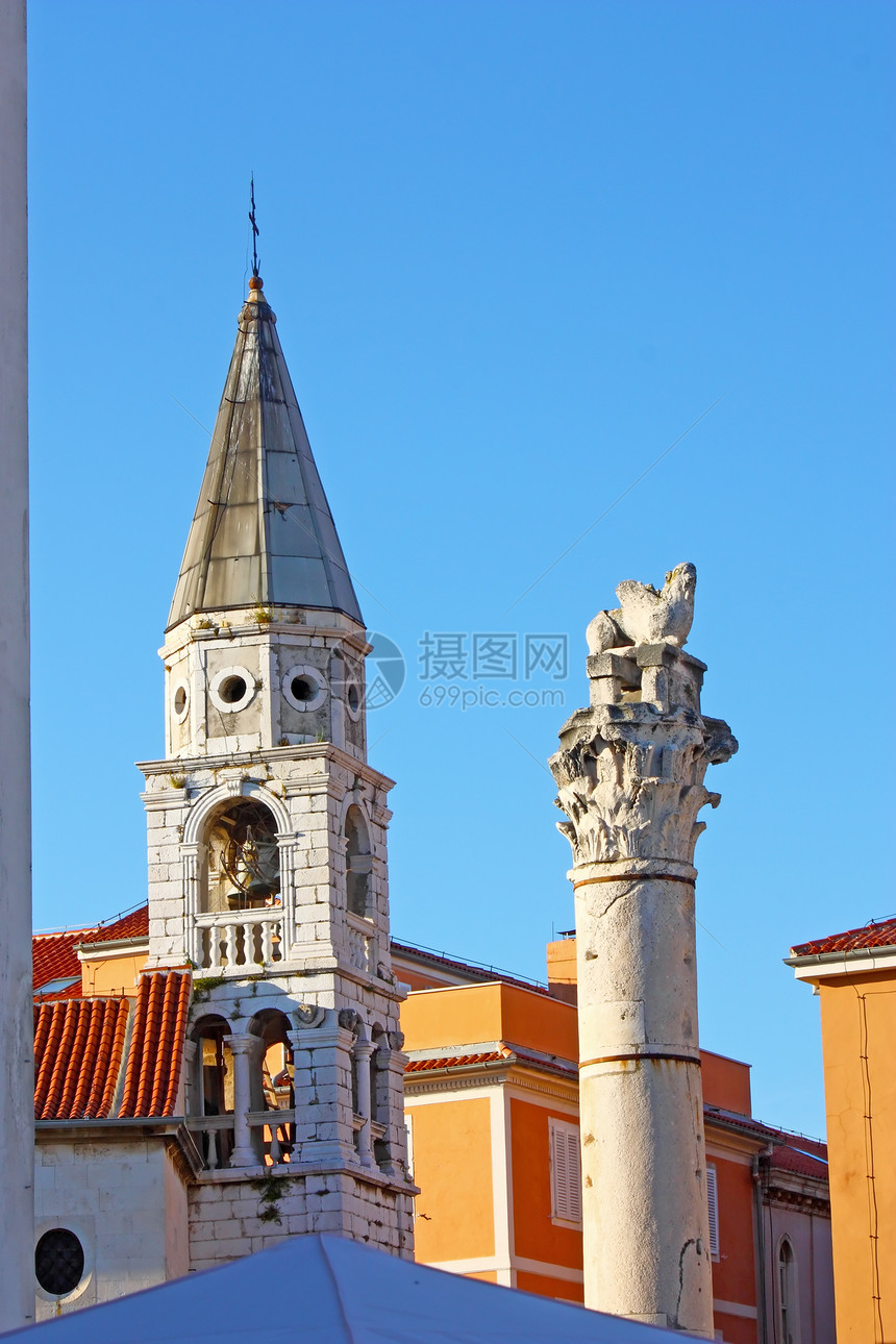 威尼斯狮子和尖塔图片