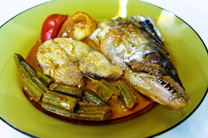 咖咖鱼头服务鲷鱼果汁海鲜食物食谱蔬菜椰子餐厅肉汁图片