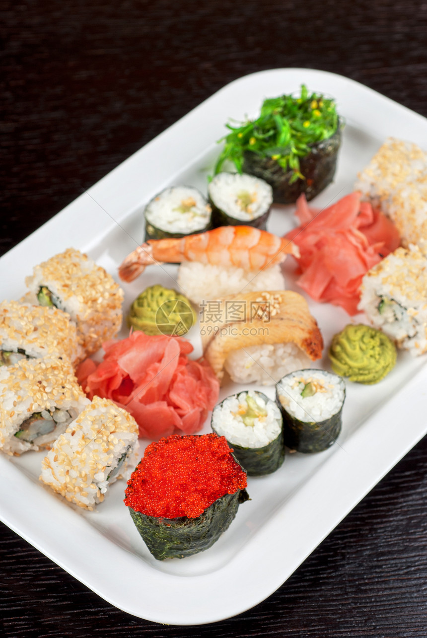 寿司成套情调餐厅异国美味小吃盘子宏观海鲜服务美食图片