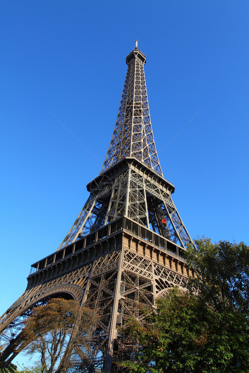 著名的巴黎埃菲尔铁塔旅行城市历史传统国际国家场景假期天空地标图片