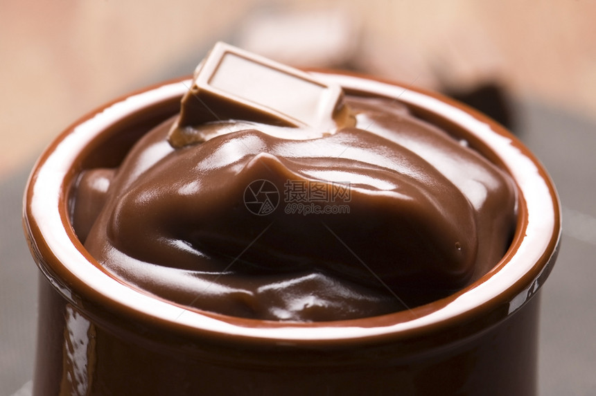 自制巧克力布料奶油状勺子液体厨房挑衅糕点奶油美食诱惑服务图片