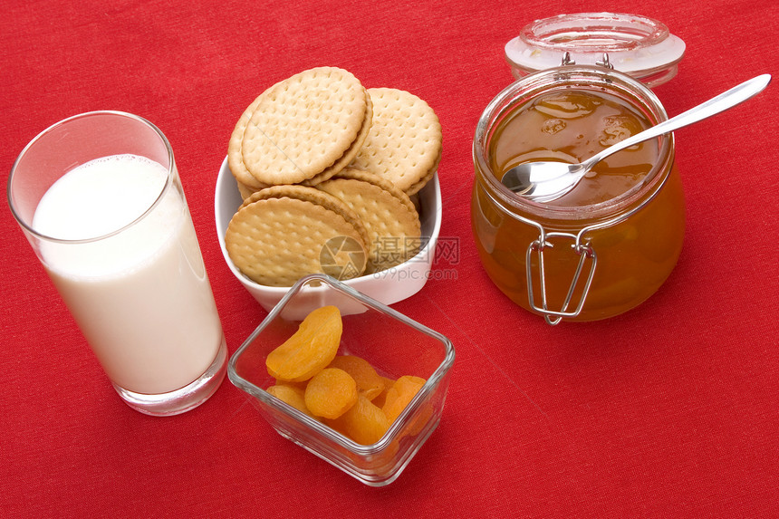 早餐食品杯子饮食玻璃水果营养蜂蜜餐厅牛奶饼干盘子图片