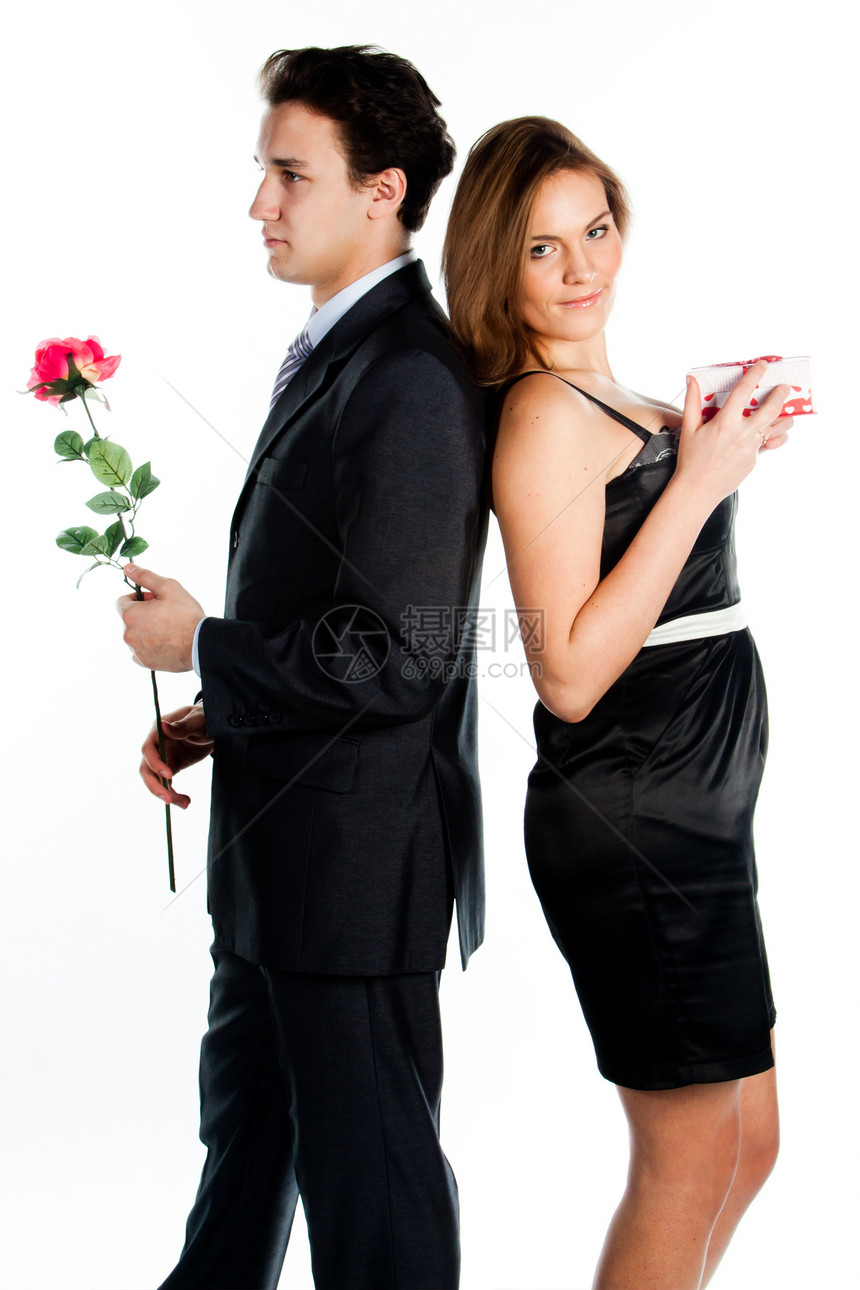 男人给女人送花红色妻子玫瑰女孩微笑家庭男性礼物女士丈夫图片