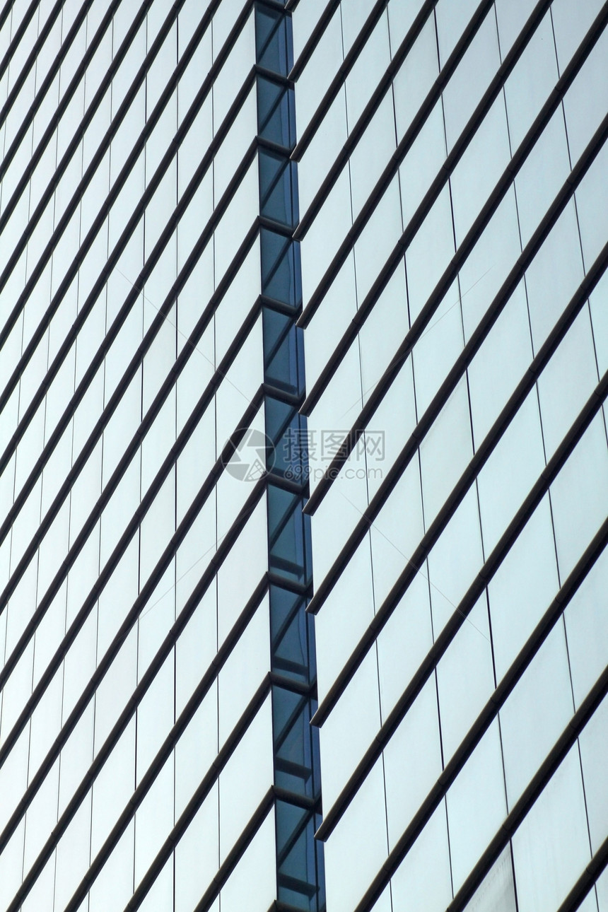 办公室窗口窗户天空玻璃技术工作镜子蓝色框架场景摩天大楼图片