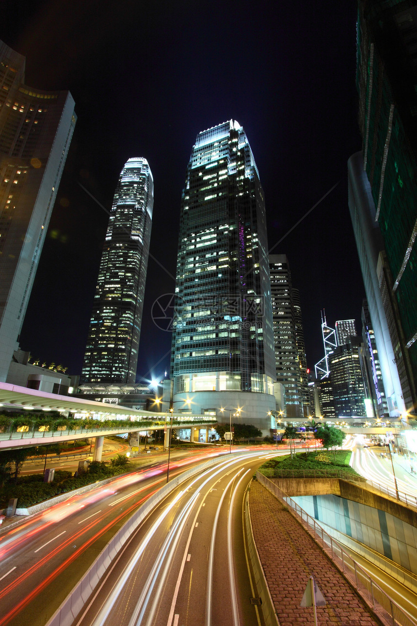 晚上在香港驾驶辉光蓝色街道速度城市旅行景观场景商业图片