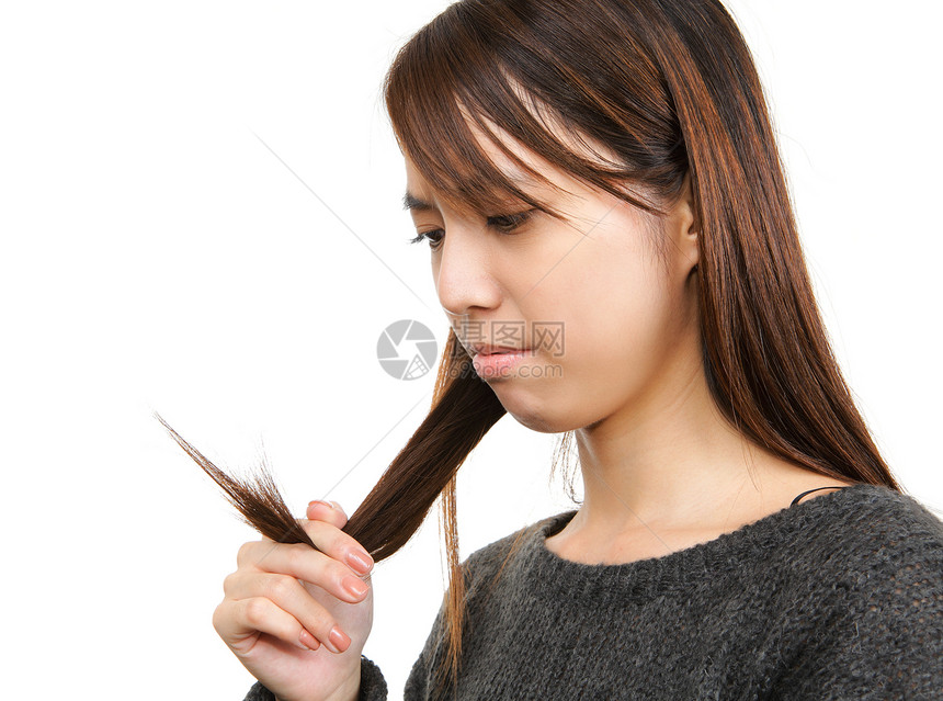 女人头发有问题鬼脸女士梳子发型女性相机女孩刷子刺激悲伤图片