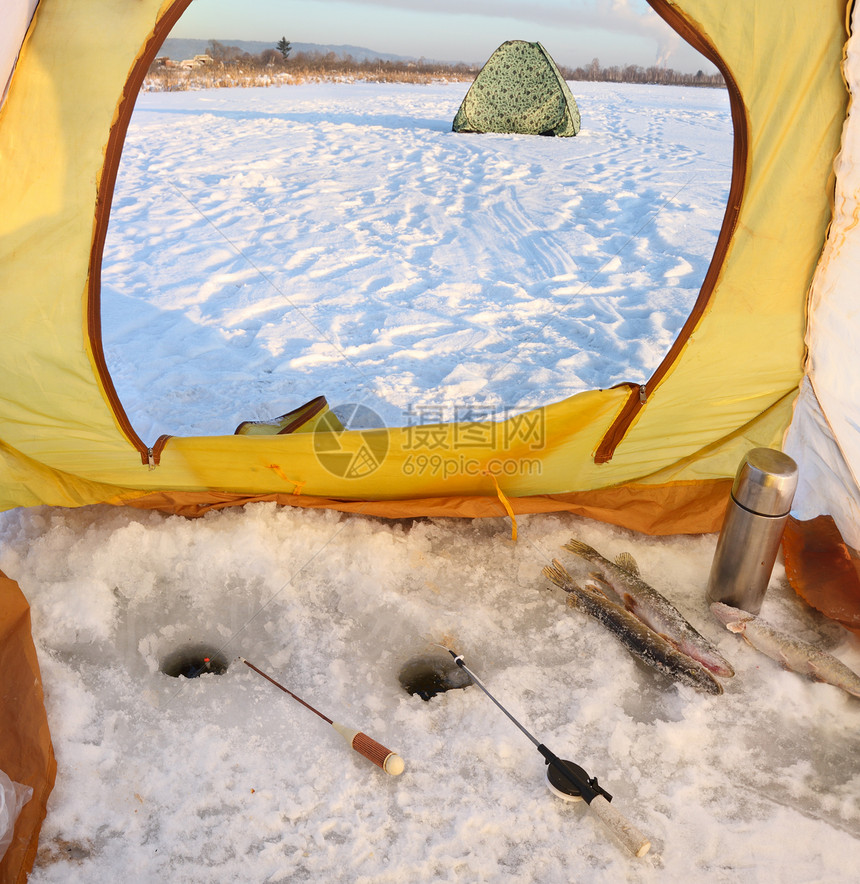 关于渔业热水瓶活动淡水钓竿闲暇娱乐季节漂浮帐篷运动图片