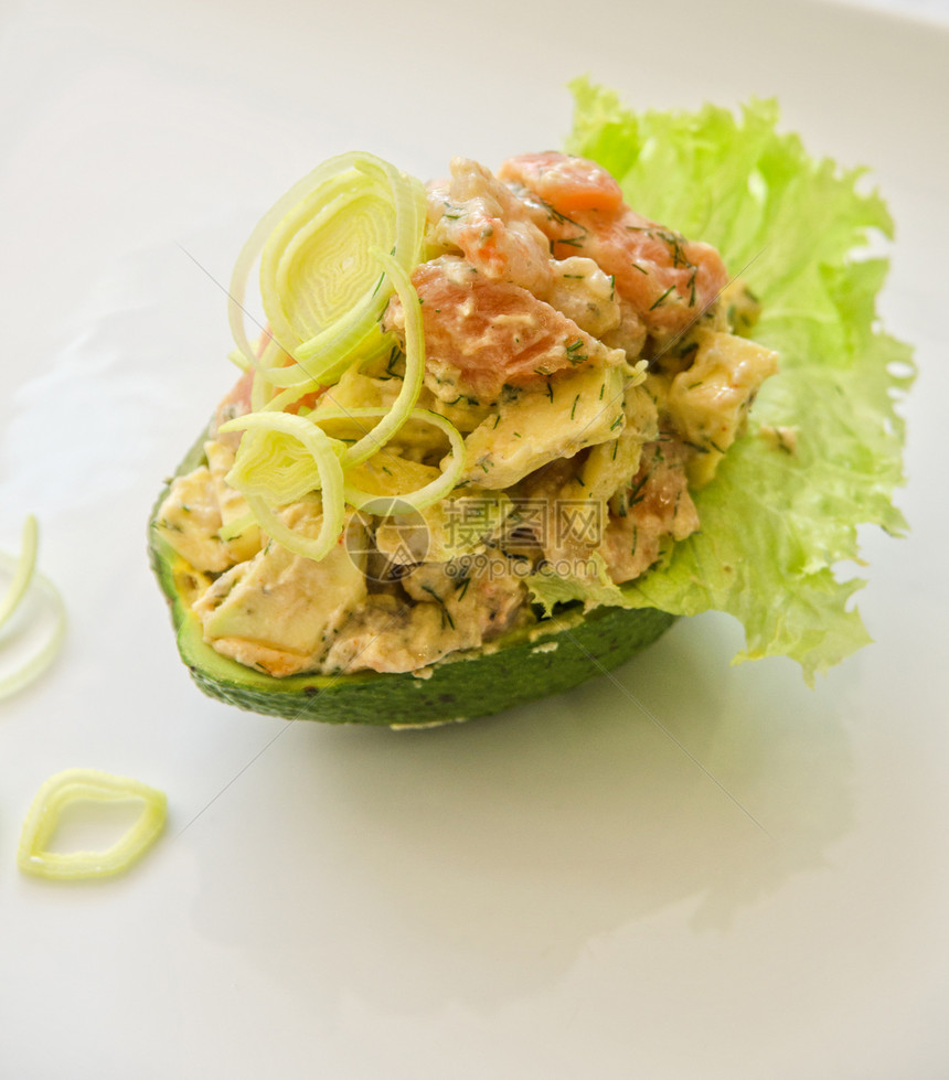 新鲜沙拉海鲜餐巾盘子桌子蔬菜胡椒洋葱贝类美食餐厅图片