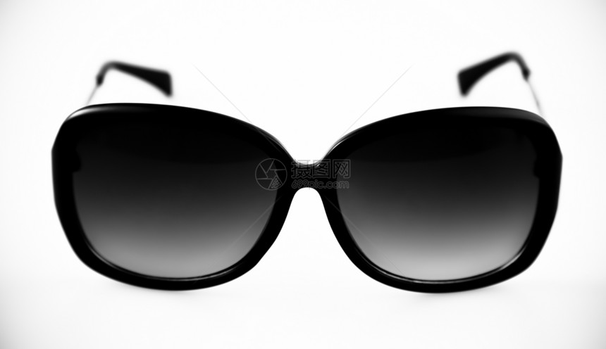 带有塑料框架的太阳镜阳光眼镜紫外线反射玻璃眼睛镜片光学太阳图片