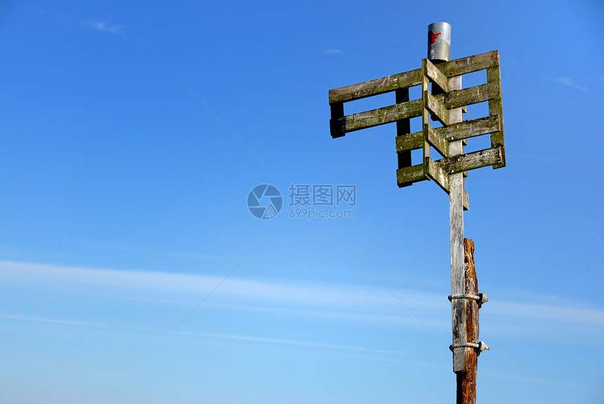 挪威在海上的旧警告标志海洋安全木头地面保险导航岩石图片