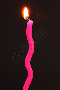 粉红大瓦蜡烛波浪状粉色庆典生日火焰背景图片