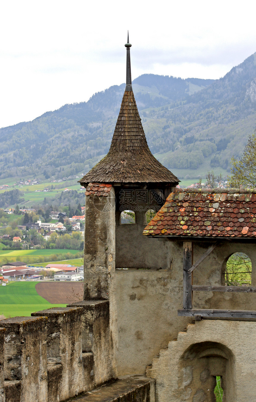 中世纪的格鲁耶雷斯城堡灰色产品乡村资源贸易游客山脉图片