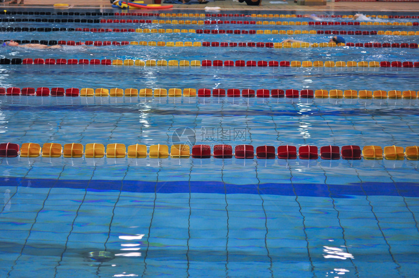游泳池池塘波浪竞赛场地运动场分数地面蓝色游戏插图图片