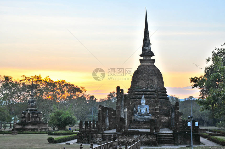 泰国Sukhothai的Wat Sasi旧地标图片