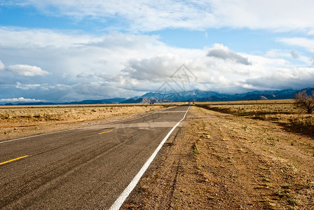 美国长路素材沙漠风暴的长路背景