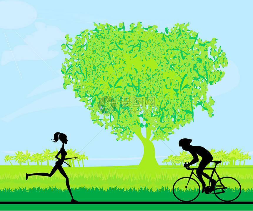 马拉松跑步和骑自行车赛女士女性娱乐自行车男人公司身体日落训练天空图片