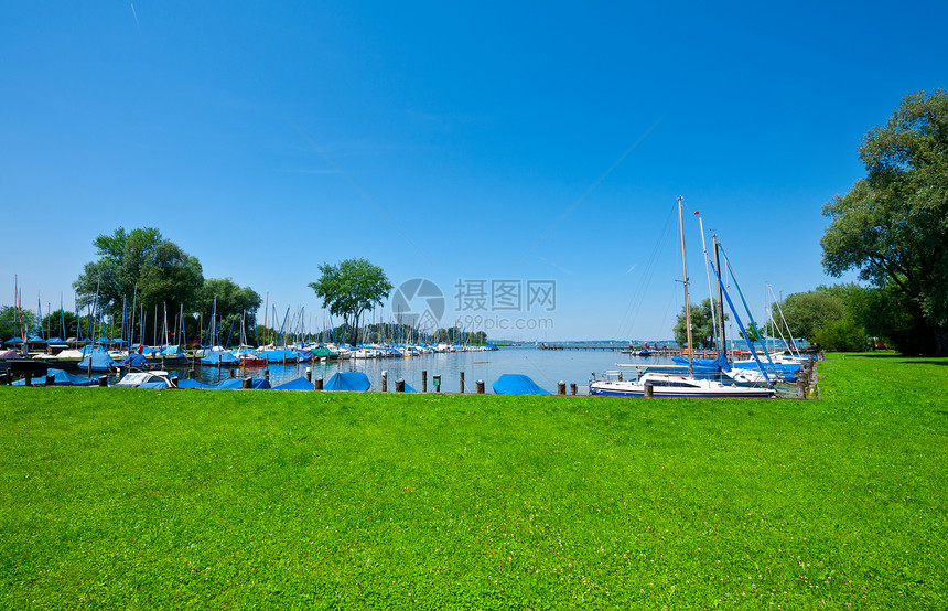 基姆西湖支撑旅行海湾跳板海景码头导航海岸海浪地平线图片