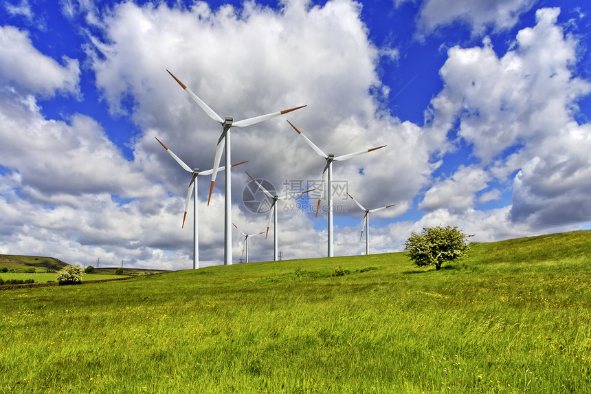 绿牧场和风力涡轮机农场图片