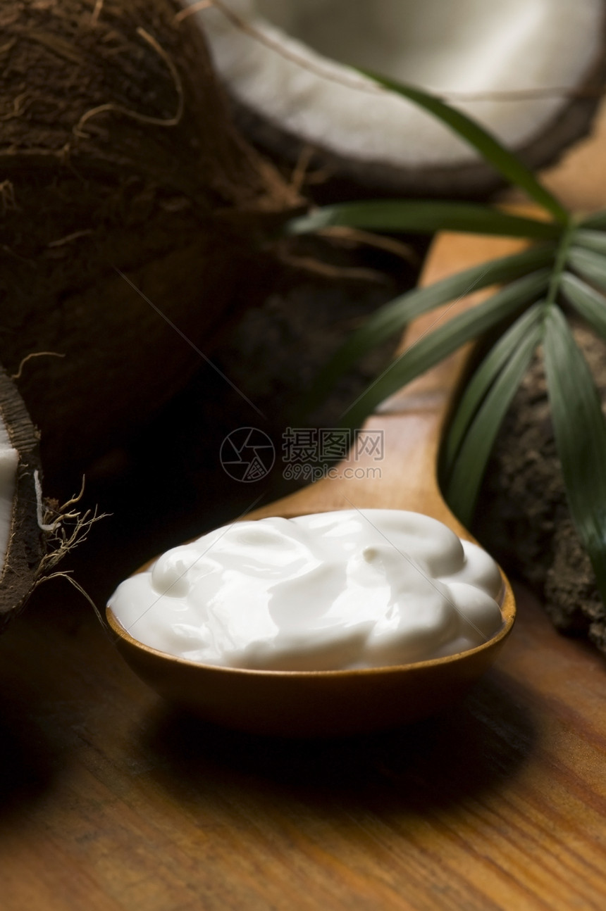 椰子和椰子油洁净美容福利白色治疗药品按摩师平衡温泉香味图片
