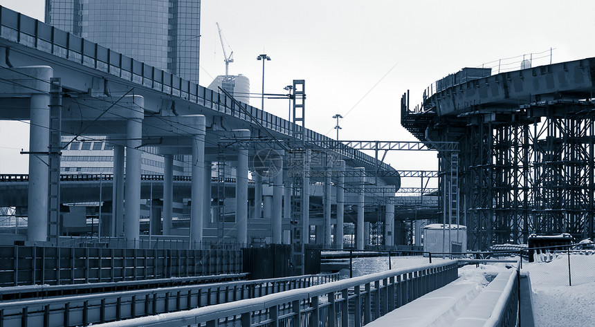 正在建造的汽车过道建筑学商业技术灰色立交桥建筑交通市中心城市运输图片