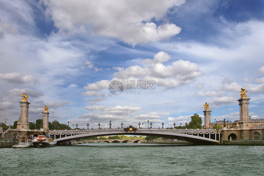 巴黎城市景色白色历史景观游客假期建筑学天空旅游蓝色历史性图片