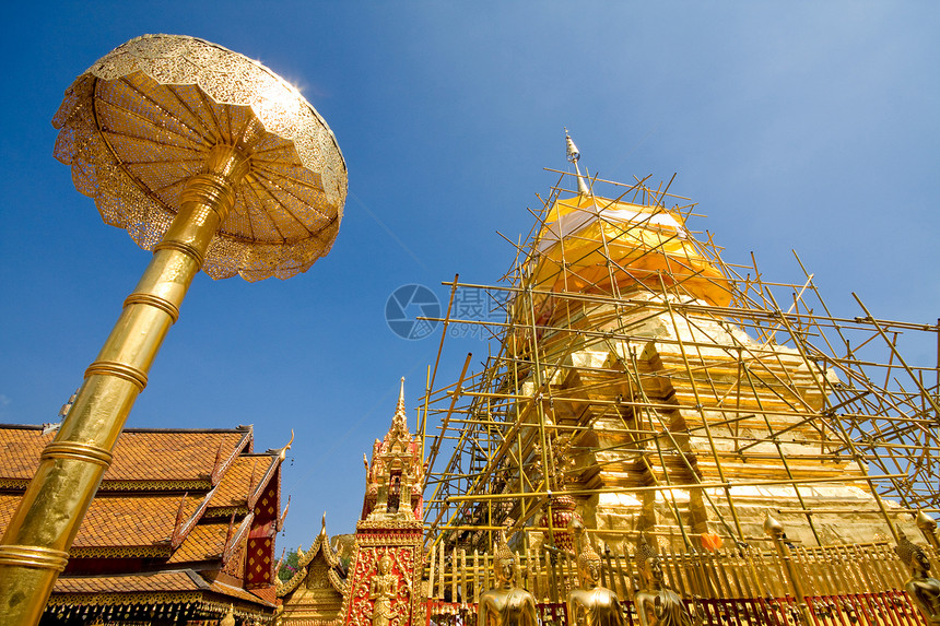泰国黄金寺庙图片