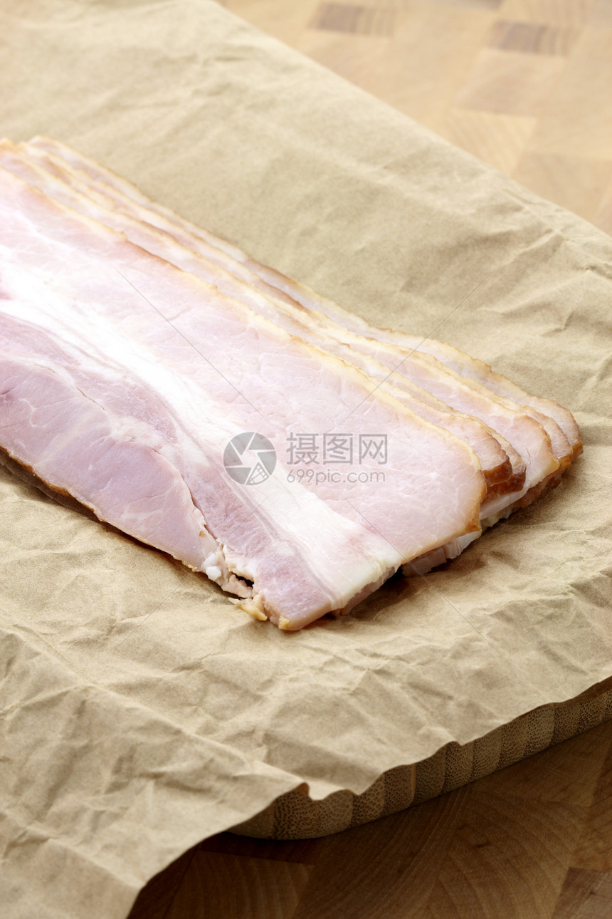 已治愈的美味培根熏肉烹饪小吃熏制产品火腿油炸猪肉美食早餐图片