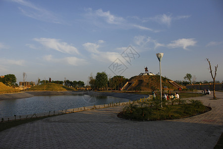 位于印度旁遮普邦最高胜利塔的公园背景图片