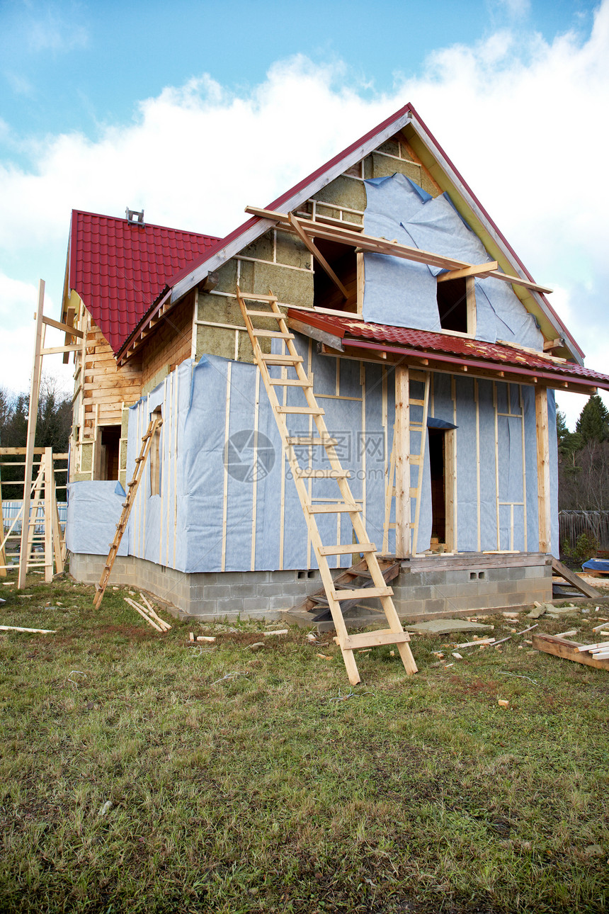 正在建造的木制房屋木材树林工业房子建筑学木头建筑梯子财产框架图片