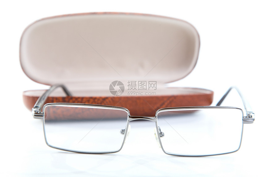 单立情况下的玻璃眼镜图片