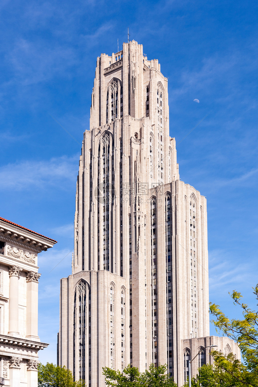 匹兹堡学习大教堂石头装饰品石灰石历史性天空蓝色联邦大学城市月亮图片
