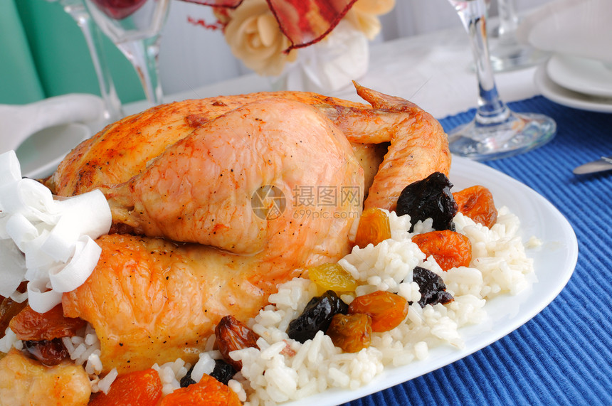 鸡肉加大米和干果食品美食平衡李子设置维生素产品烹饪饮食刀具图片