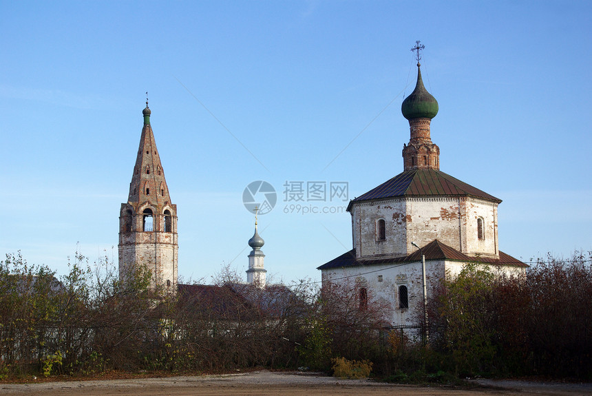 俄罗斯的Suzdal教堂地标旅行土地穹顶花园宗教树叶旅游城市教会图片
