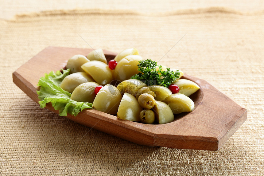 新鲜的 可口的沙拉玉米设置食物桌面玻璃低脂肪维生素饮食午餐美食图片
