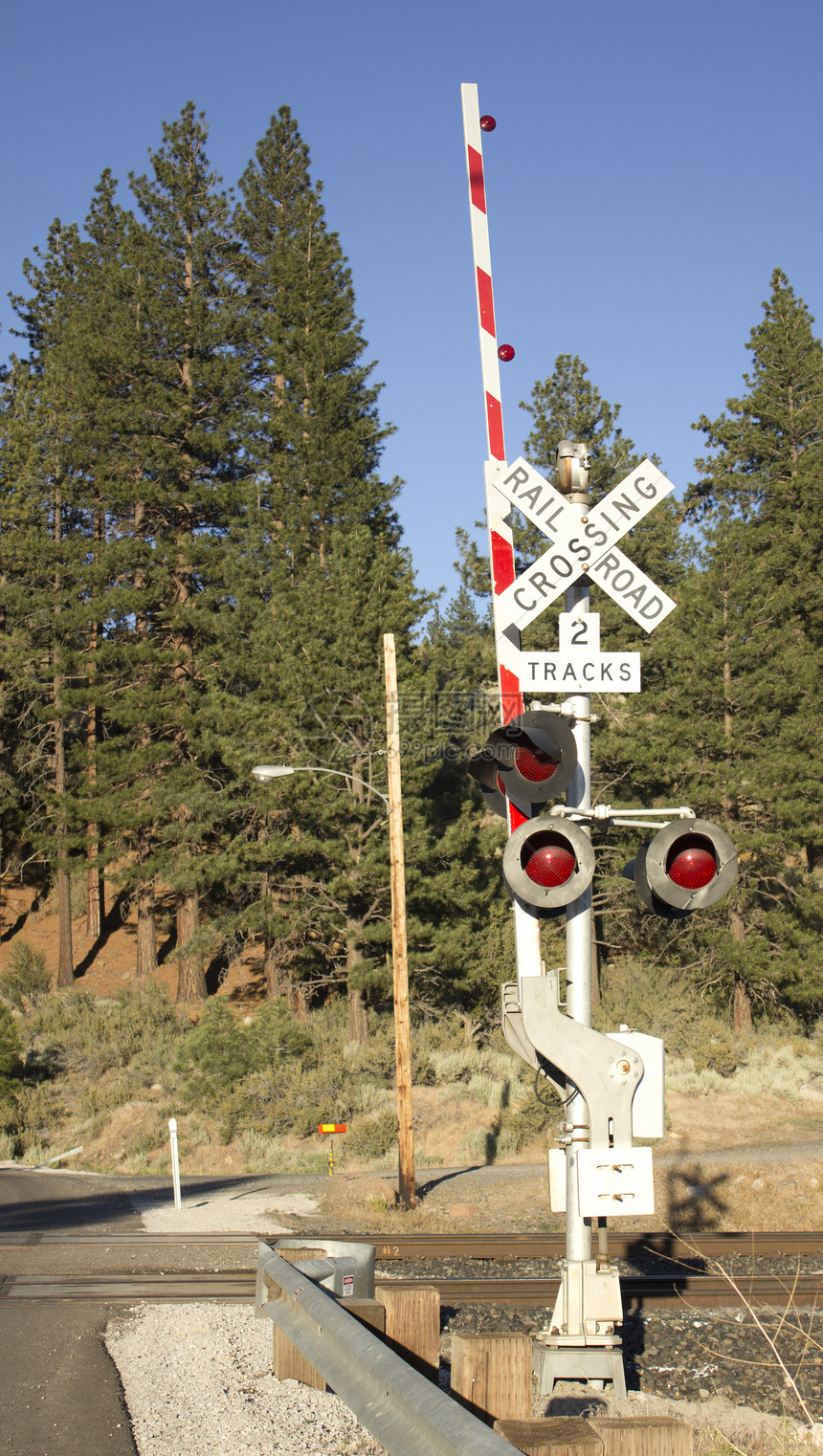 铁路路标标志对象符号十字形公路圆圈警告道路交通字母道口图片