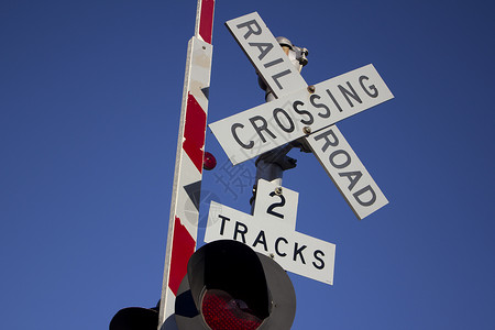 铁路道口标志字母r十字路口标志高清图片