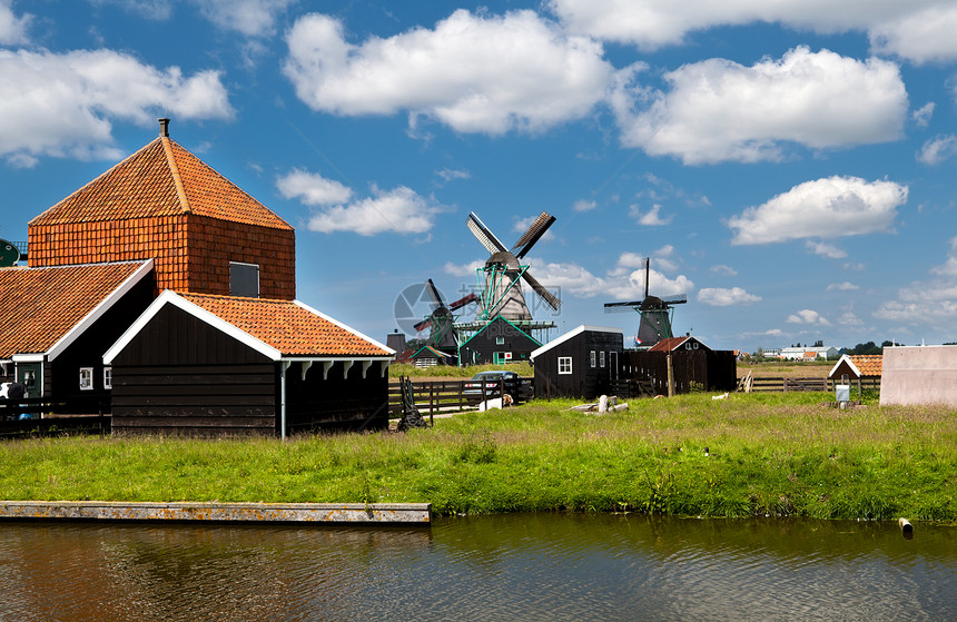 荷兰村的风车图片